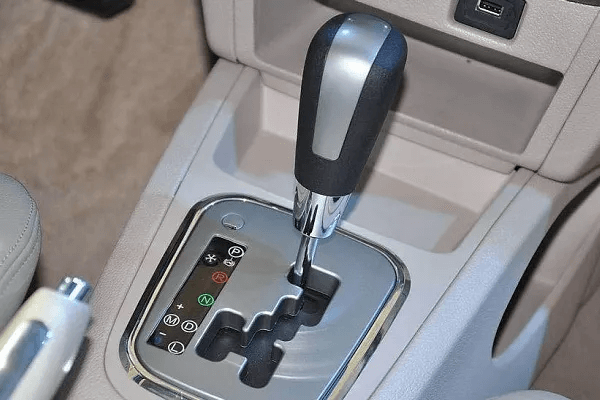 تعمیر گیربکس اتوماتیک ام وی ام 550